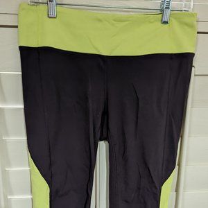 Athleta Cropped Athletic Leggings Size Large Grey and Green
